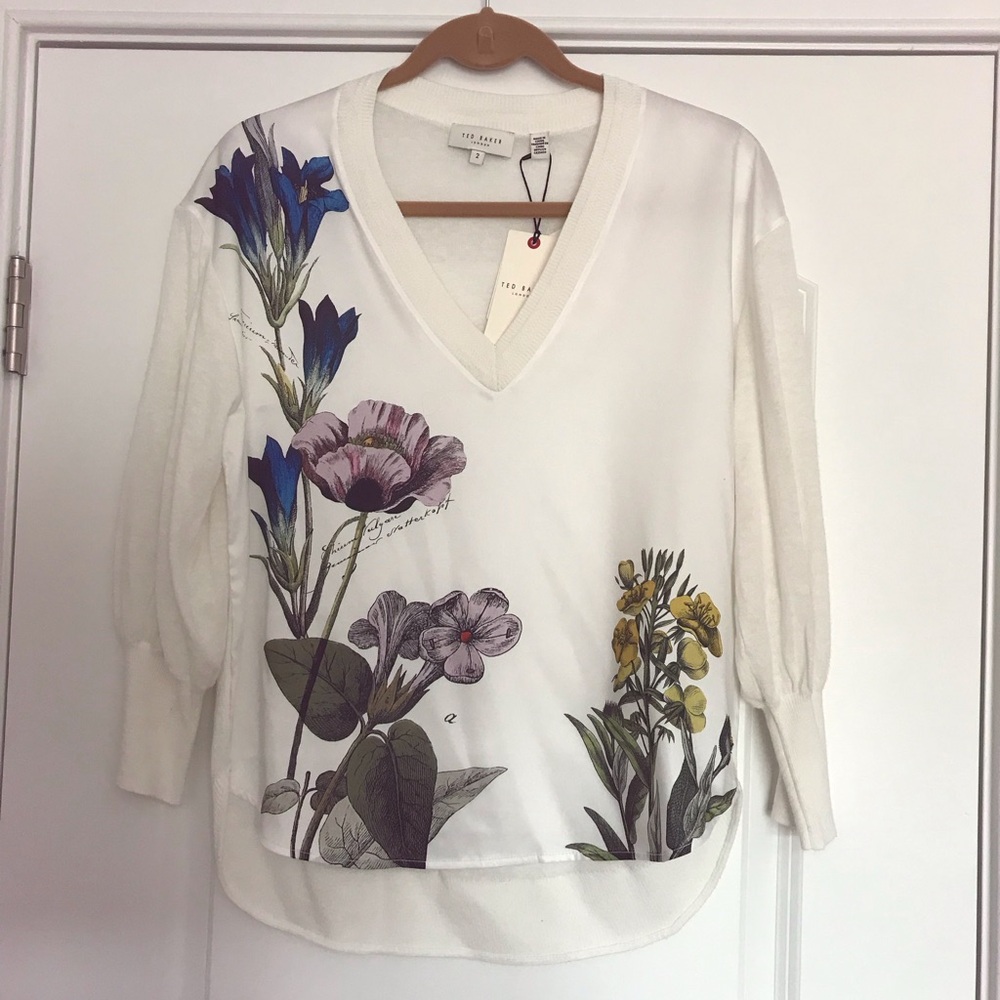 Ted Baker, Top, Size 2 (US 6), Floral, 3/4 sleeve, V neck